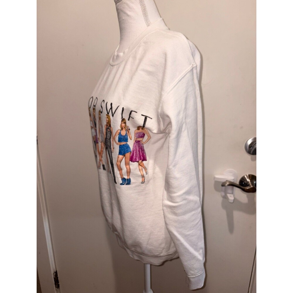 Taylor Swift Eras‎ Tour 1989 Crew neck sweatshirt size Small Taylor’s Version - Picture 5 of 6